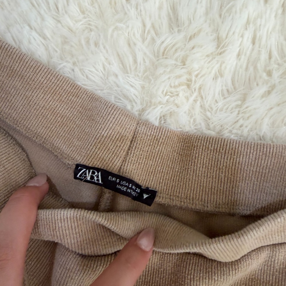 Zara Beige Ribbed Knit Pants - Picture 2 of 3